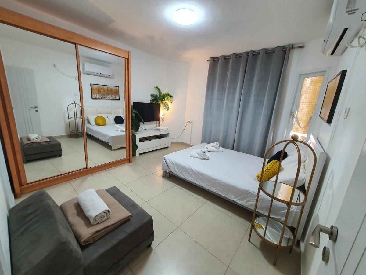 Barak Royal suites 20 Garden jacuzzi Eilat Exterior foto